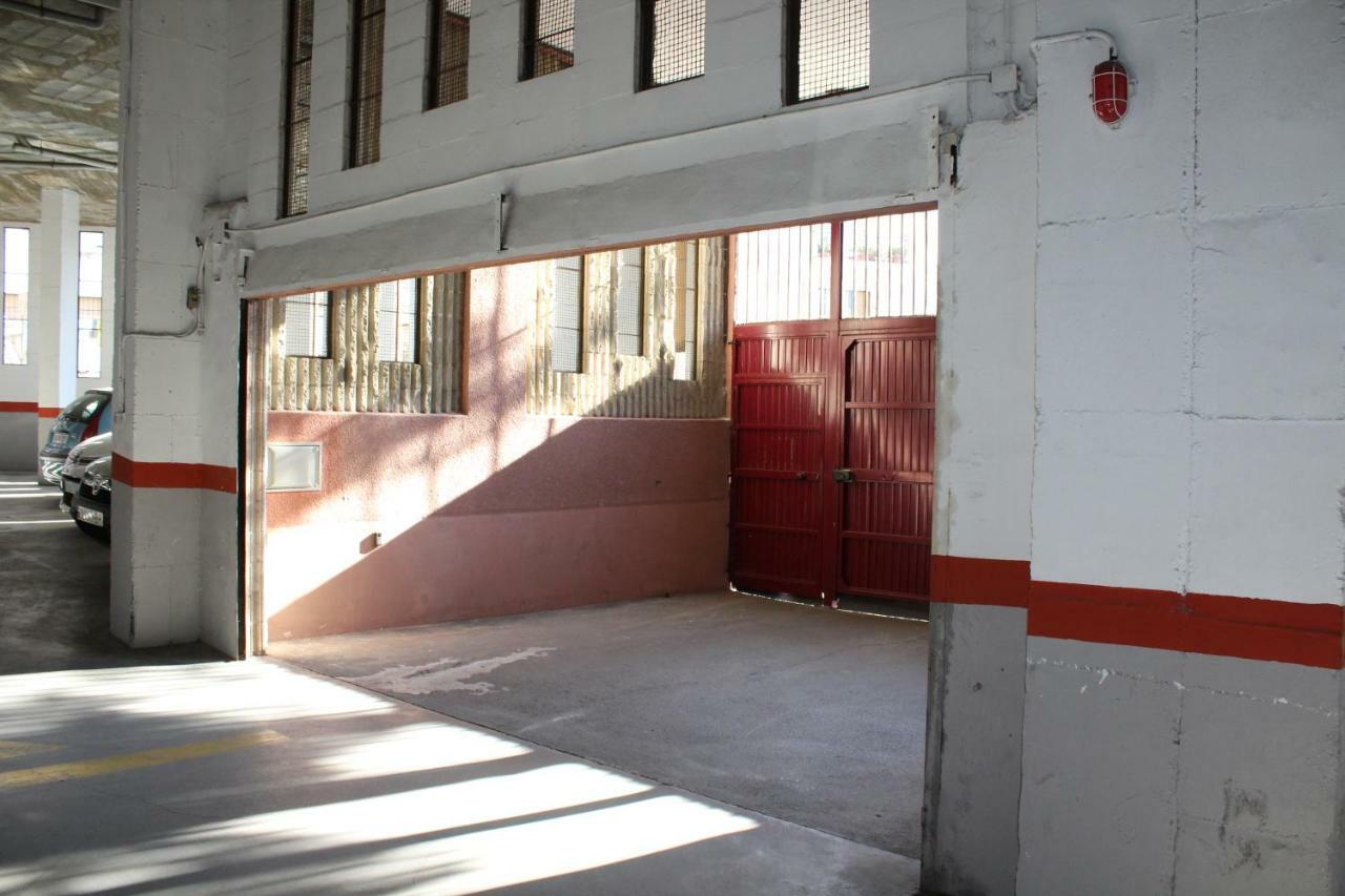 Apartamento con parking gratuito Malaga Bagian luar foto