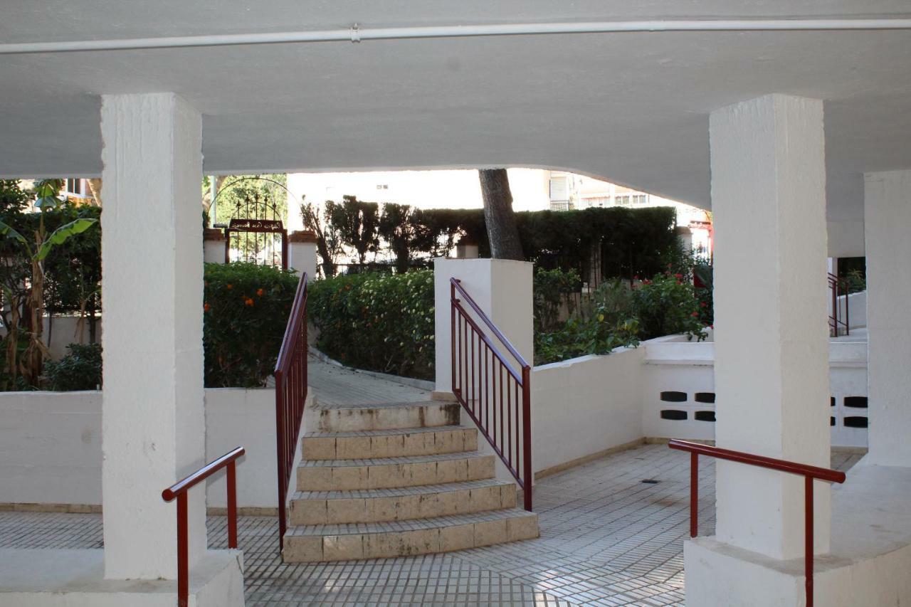 Apartamento con parking gratuito Malaga Bagian luar foto