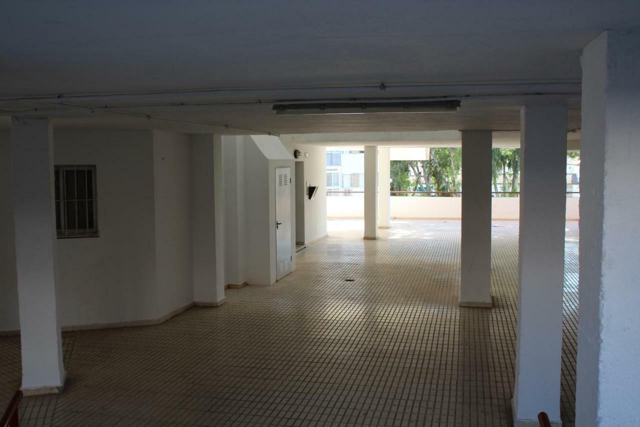 Apartamento con parking gratuito Malaga Bagian luar foto
