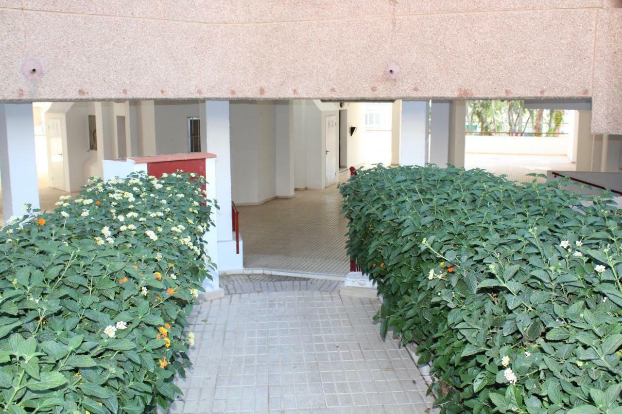 Apartamento con parking gratuito Malaga Bagian luar foto