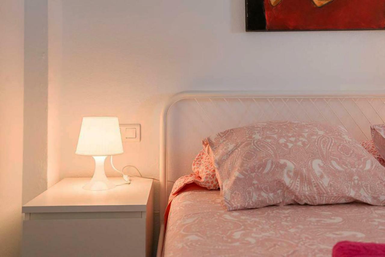 Apartamento con parking gratuito Malaga Bagian luar foto