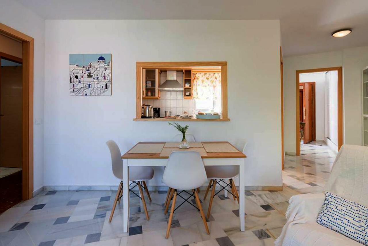Apartamento con parking gratuito Malaga Bagian luar foto