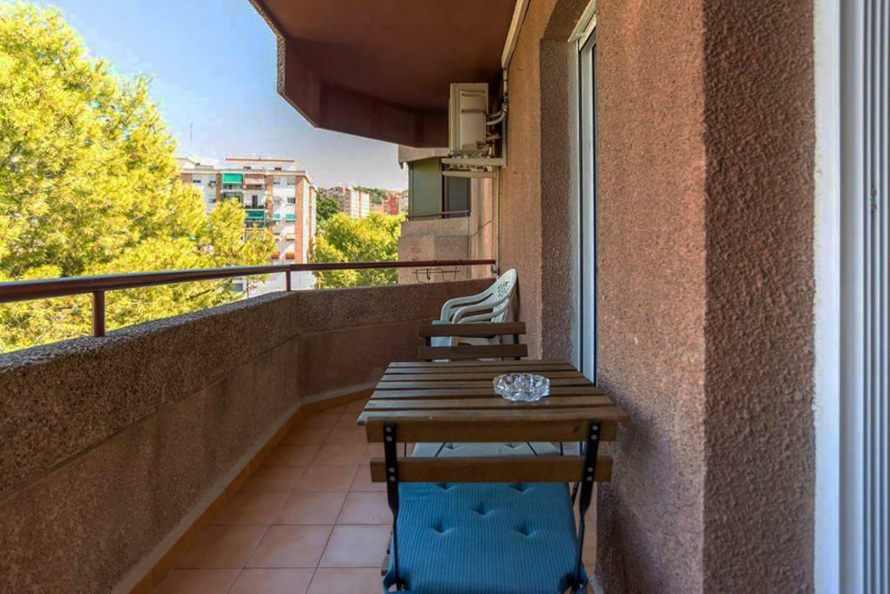 Apartamento con parking gratuito Malaga Bagian luar foto
