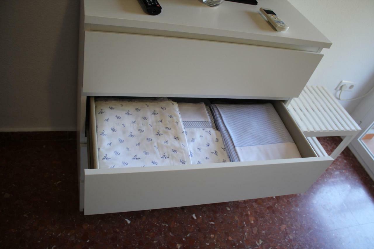 Apartamento con parking gratuito Malaga Bagian luar foto
